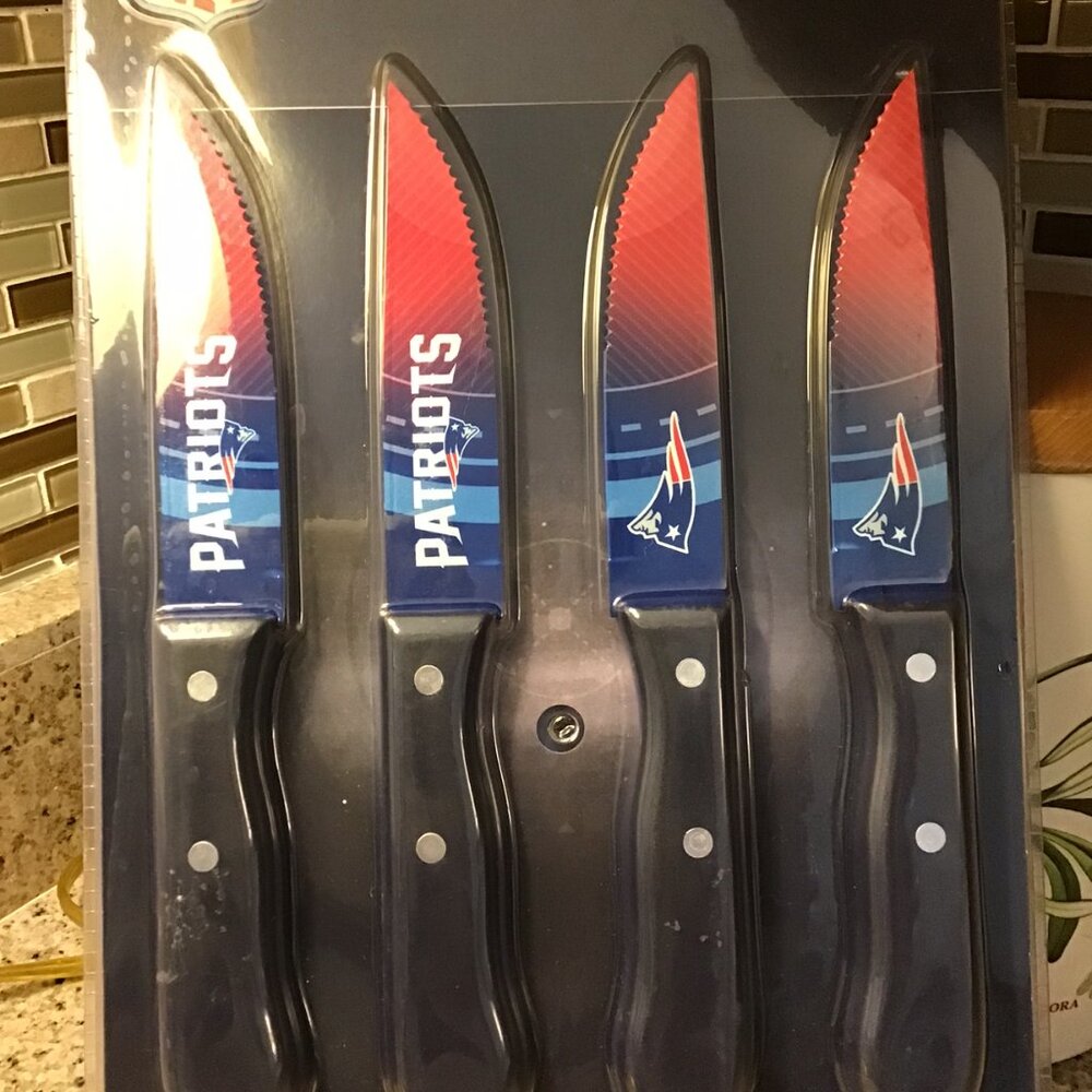 NFL New England Patriots Steak Knives SKNFL19 (4-Pack)